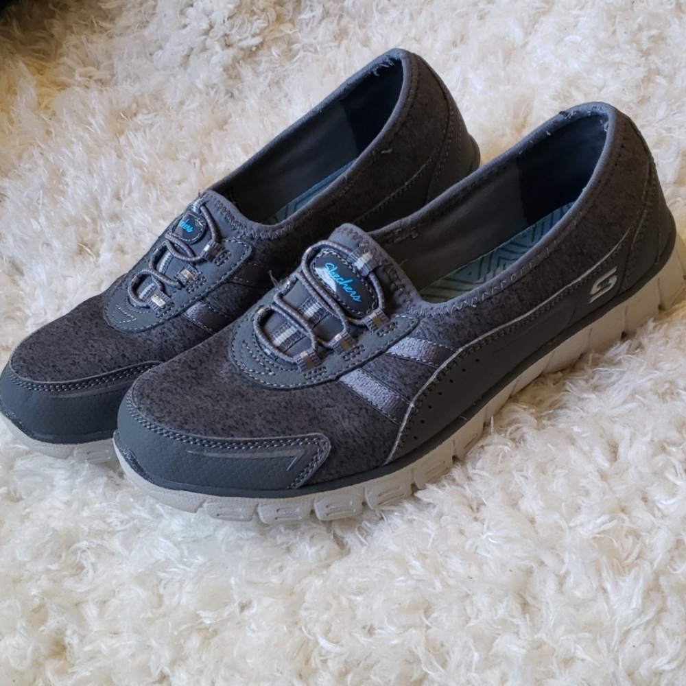 Memory foam skechers size 6.5